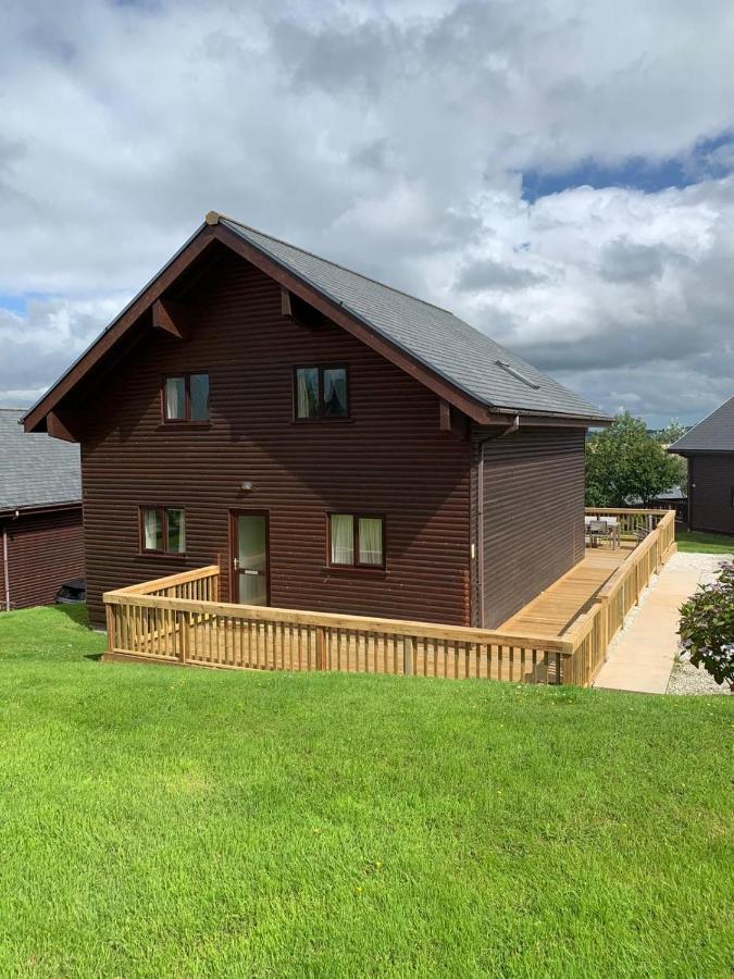 Retallack Resort 4 Bedroom Lodge - Hot Tub For Hire On Request -Pool & Spa Padstow Exterior photo